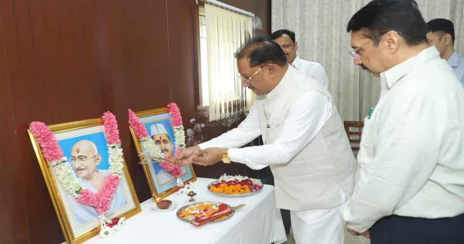 रायपुर : सत्य, अहिंसा और सादगी के आदर्श हमें राष्ट्रसेवा की प्रेरणा देते रहेंगे : मुख्यमंत्री श्री विष्णु देव साय